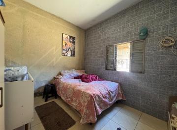 20251126172306743.jpeg · Casa para Venda em Toledo, Centro, 5 dormitórios, 2 banheiros, 2 vagas