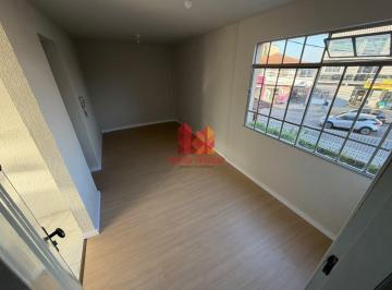 Apartamento · 2 Quartos · 1 Vaga · Apartamento todo reformado à venda no CIC!