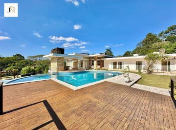Casa · 615m² · 4 Quartos · 20 Vagas · Cond. Pq. Silvino Pereira - 4stes Linda casa TÉRREA, vista 180°. Piscina, gourmet, 3 lareiras, 10 va