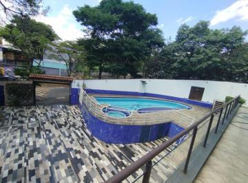 Casa de 5 quartos, São Paulo · Casa para alugar no Parque dos Príncipes com 5 quartos e quintal com piscina.