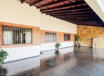 Casa de 4 quartos, Cuiabá · Casa no Bairro Jardim Tropical