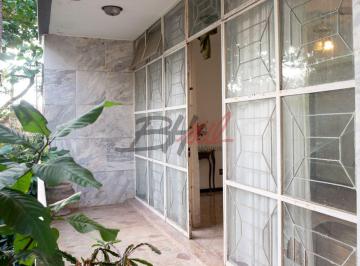Casa de 4 quartos, Belo Horizonte · Oportunidade única no bairro Serra! Ótima casa com 4 quartos à venda!
