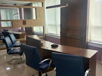 Comercial · 86m² · 2 Vagas · Ótima sala comercial disponível para locação no Espelho do Lago.
