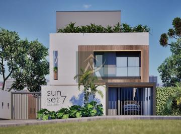 Casa · 146m² · 3 Quartos · Sobrado Triplex no Água Verde com Terraço Privativo | Condomínio com Apenas 6 Casas