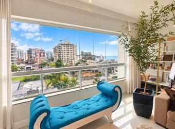 01_sacada-17920847416283.jpeg · Apartamento para locação na Praia Brava | 2 suítes mobiliado no Porto Madeiro