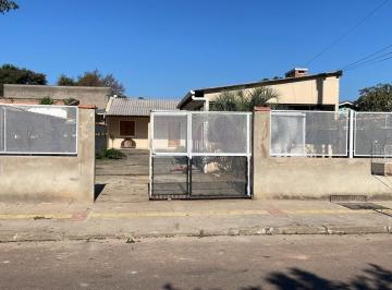 Casa · 124m² · 2 Quartos · Ótima Casa muito bem localizada