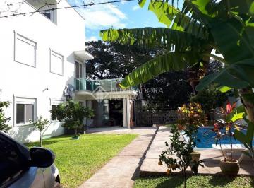 Casa · 220m² · 2 Quartos · Excelente imóvel com deck estrutura em madeira itaúba