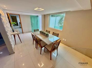 Casa · 288m² · 4 Quartos · 2 Vagas · Casa à venda com 289 m² e 4 dormitórios na Praia do Morro em Guarapari