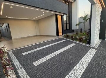 Casa · 174m² · 3 Quartos · 2 Vagas · Casa no bairro Parque Brasilia - Próximo ao Floresta Supermercado