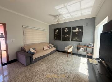 Casa · 144m² · 3 Quartos · 3 Vagas · Casa para alugar em Jardim Celani de 143.82m² com 3 Quartos, 1 Suite e 3 Garagens