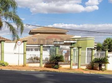 Casa · 394m² · 4 Quartos · Casa para alugar em Ribeirânia de 394.00m² com 4 Quartos e 3 Suites