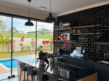 Casa · 280m² · 3 Quartos · 4 Vagas · Casa de Condomínio para venda em Caxambu de 280.00m² com 3 Quartos, 3 Suites e 4 Garagens