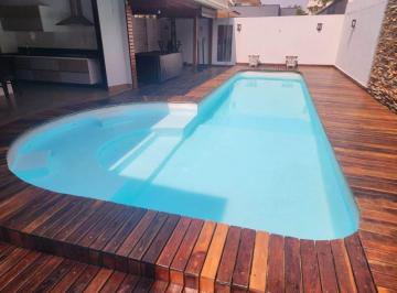 Casa de 3 quartos, Praia Grande · Casa com 220 mts², 3 quartos, piscina e churrasqueira em Jardim Imperador Praia Grande SP