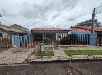 Casa · 213m² · 3 Quartos · 4 Vagas · Casa com 3 dormitórios para alugar, 213 m² por R$ 2.800,00/mês - Vila Santo Antônio - Maringá/PR