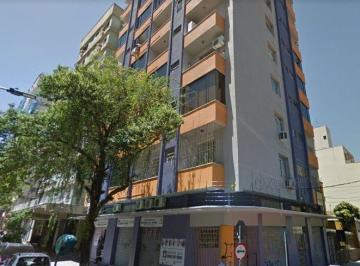 Apartamento · 31m² · 1 Quarto · JK no 7º Andar com Sacada Integrada, Cozinha e Área de Serviço Separadas – Trave