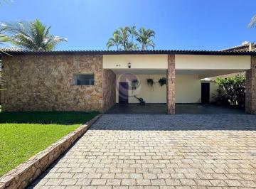 Casa · 275m² · 5 Quartos · 4 Vagas · Villa Mitri — Uma Casa para Aproveitar sem Pressa e Valorizar com Visão, no Jardim Acapulco