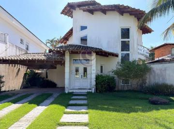 Casa · 300m² · 4 Quartos · 4 Vagas · Villa Mariani - Uma Casa Que Convida a Desacelerar e Viver Melhor no Jardim Acapulco.