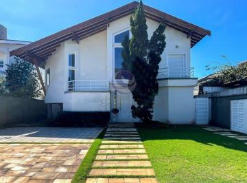Casa · 4 Quartos · 4 Vagas · Villa Ieradi — Casa de Praia para Viver Férias de Verdade no Jardim Acapulco