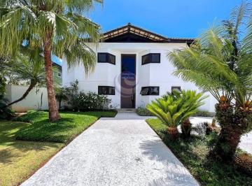 Casa · 480m² · 5 Quartos · 4 Vagas · Villa Foá — Uma casa que não impressiona, conquista, no Jardim Acapulco.