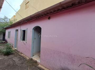 Casa de 2 quartos, Taguatinga · LOTE QSD 53 - EXCELENTE LOCALIZAÇÃO AO LADO DO METRO
