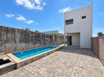 Casa · 180m² · 3 Quartos · 2 Vagas · Casa com piscina e potencial de expansão em Carapibus, Conde – PB.