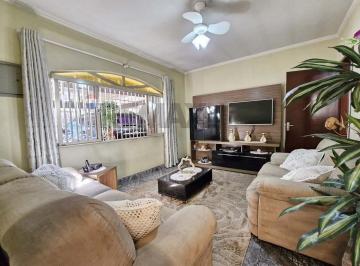 Casa · 108m² · 3 Quartos · 2 Vagas · Casa térrea com 3 dormitórios, área gourmet com churrasqueira e 2 vagas no Edu Chaves.