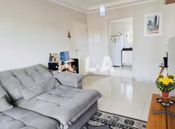 Apartamento · 63m² · 2 Quartos · 2 Vagas · Apartamento à venda no Residencial Fosciana, Vila Lucy, Sorocaba – 2 quartos, suíte e 2 vagas cobert