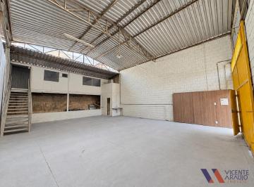 Comercial · 220m² · 2 Vagas · Galpão de 220 m² com Pé-Direito de 8 Metros e Energia Trifásica no Centro de Betim/MG