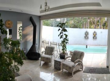 Casa · 283m² · 3 Quartos · Casa à venda - no Jardim Santa Helena