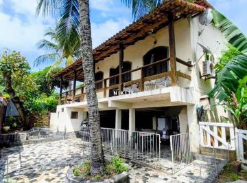 9734bc18d7cf679de5e7816bf99d673a3f89c5b6 · Casa com 4 dormitórios à venda, 220 m² por R$ 690.000,00 - Itapeba - Maricá/RJ