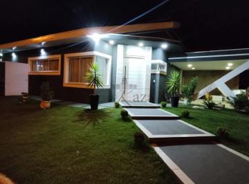 Casa · 264m² · 3 Quartos · 4 Vagas · Casa Condomínio em Caçapava