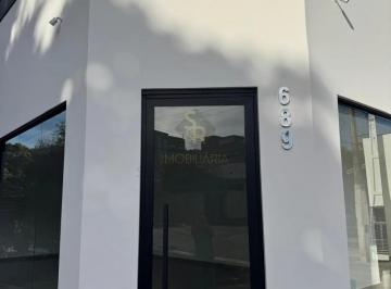 Comercial · 287m² · Imóvel comercial à venda no bairro Jardim Irajá, em Ribeirão Preto/SP.