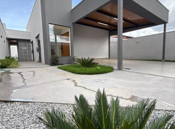 Casa · 153m² · 3 Quartos · 2 Vagas · Casa 3 quartos Setor Jardim Helvécia