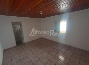 Casa · 85m² · 1 Quarto · Casa De 01 Dormitório