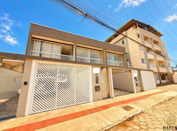 Casa · 150m² · 3 Quartos · 4 Vagas · Sobrado Alto Padrão 3 Dormitórios no Gravatá