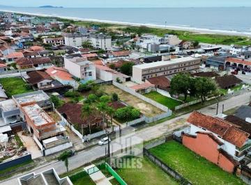 Terreno · 480m² · Terreno medindo 12x40 limpo e aterrado em Praia de Leste