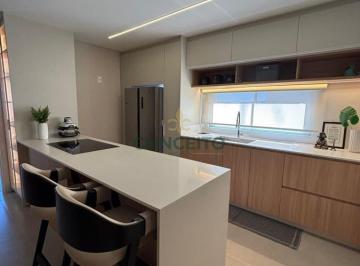 Apartamento · 133m² · 3 Quartos · 2 Vagas · Apartamento em Canto, Florianópolis/SC de 133m² 3 quartos à venda por R$ 2.190.000,00