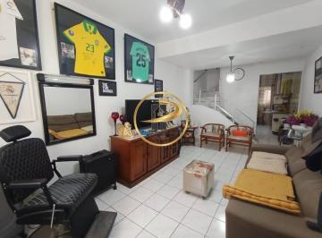 Casa · 70m² · 2 Quartos · 1 Vaga · Casa para venda em Ponta Da Praia de 70.00m² com 2 Quartos e 1 Garagem