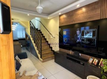Casa · 73m² · 2 Quartos · 1 Vaga · Casa para venda em Centro de 73.00m² com 2 Quartos e 1 Garagem