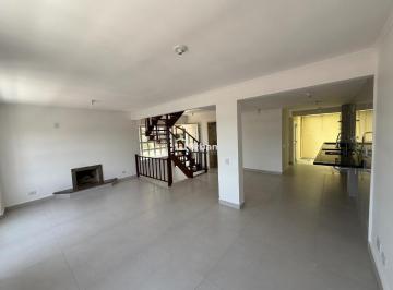 Casa · 200m² · 3 Quartos · 2 Vagas · Casa de Condomínio para venda em Granja Viana de 200.00m² com 3 Quartos, 1 Suite e 2 Garagens