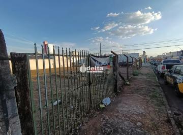 Photo 1 · Terreno disponível para locação no bairro Brasil em Uberlândia-MG
