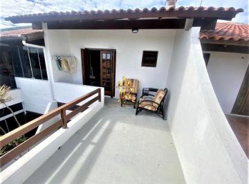 Apartamento · 90m² · 3 Quartos · 2 Vagas · Ótimo duplex no centro do Imbé