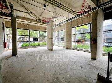 Foto 01 · Loja para alugar em Moema Pássaros. Vão livre, elevador, 2 entradas, 150m².