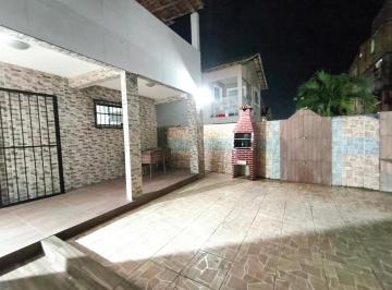 Casa de 3 quartos, Camaçari · ALUGA-SE CASA DUPLEX SEMI-MOBILIADA EM VILA DE ABRANTES – CAMAÇARI/BA