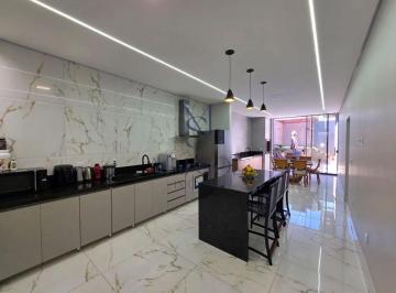 Casa de 3 quartos, Vicente Pires · CASA MODERNA RUA 4 VICENTE PIRES 250M2 3 QUARTOS 3 SUÍTES CONDOMINIO GARAGEM PORTAO ELETRONICO