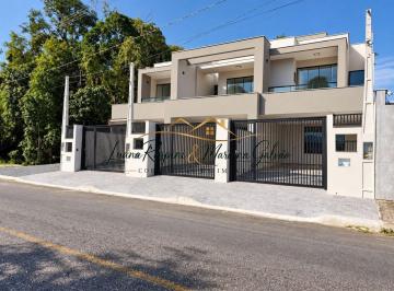 Casa · 142m² · 2 Quartos · 2 Vagas · Sobrado à venda no bairro Chico de Paulo - Jaraguá do Sul/SC