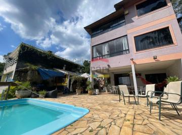 Casa de 5 quartos, Mairiporã · Casa à venda na Serra da Cantareira com 5 suítes, piscina e área gourmet