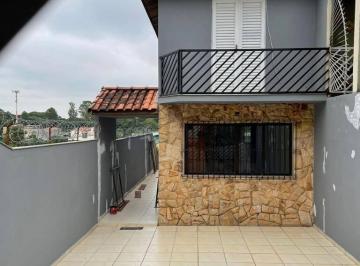 Casa · 250m² · 3 Quartos · 4 Vagas · SOBRADO EM ÓTIMA LOCALIZAÇÃO !!!