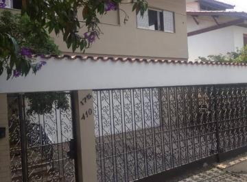 Casa · 340m² · 3 Quartos · 6 Vagas · SOBRADO LINDO E MUITO BEM LOCALIZADO!!!