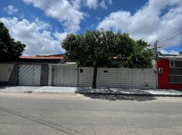 Casa de 3 quartos, Fortaleza · Casa Plana no Passaré, Excelente Localização, 3 Quartos, sendo 1 Suíte, DCE, 2 Vagas, Frente Praça.